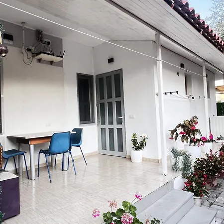 Mateo Holiday Apartments